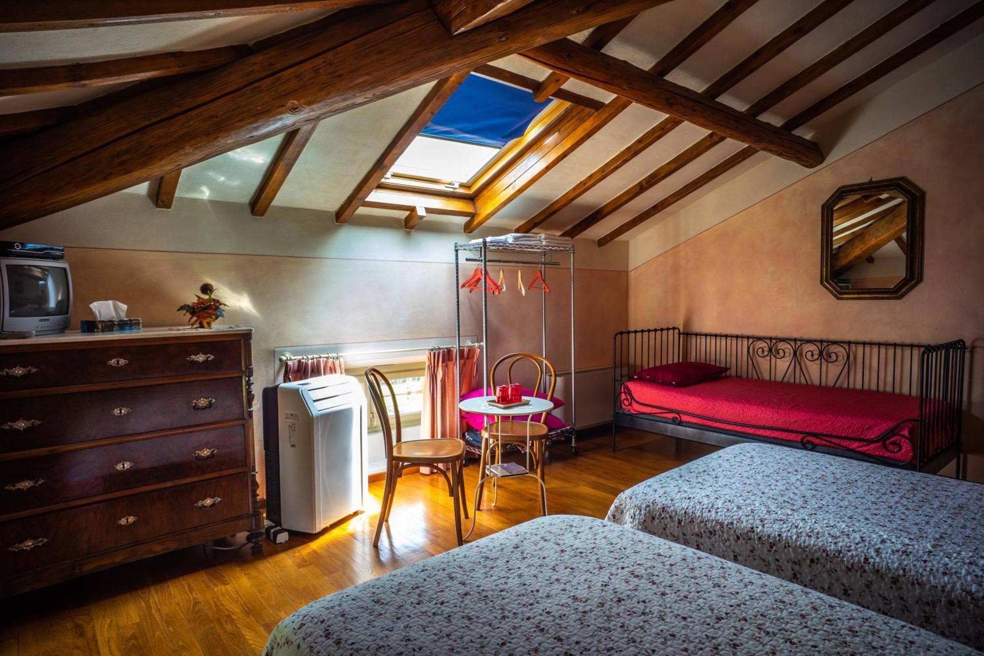 Marta Guest House Lucca Room photo